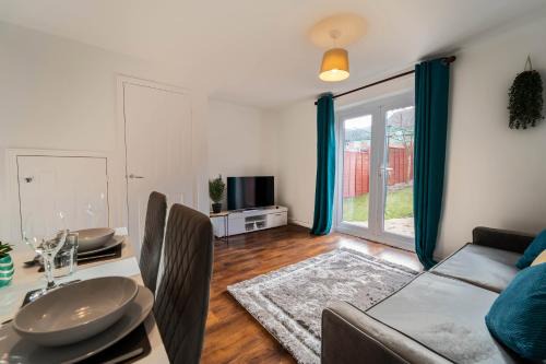 Didcot Casa | Modern Luxury 2 Bed Didcot Home with Free Parking