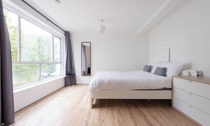 Tower Hamlets Apartamento | Modern Luxury Apartment Near Mile End