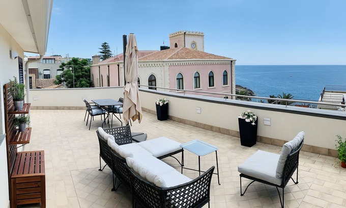 Archi Apartamento | Modern luxury at Seaside in Historic Center