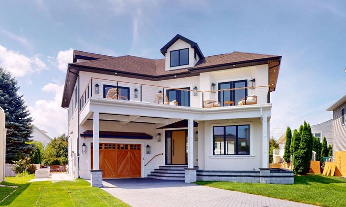 Margate City Casa | Modern Luxury Designer Getaway- 5 bedrooms