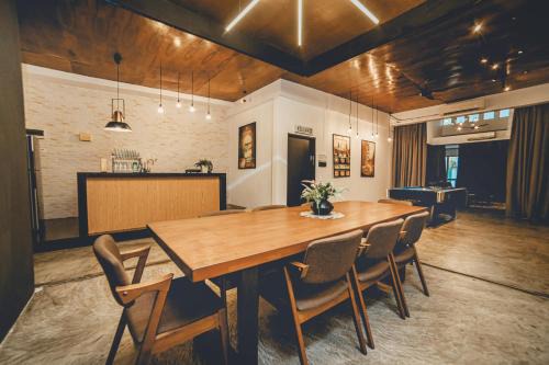 Taman Sutera Utama Casa | Modern Luxury Shoplot Style Sutera 3BR 10pax by Our Stay