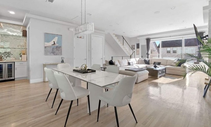 Farmers Branch Casa | MODERN LUXURY Smart Home w/ Rooftop Terrace