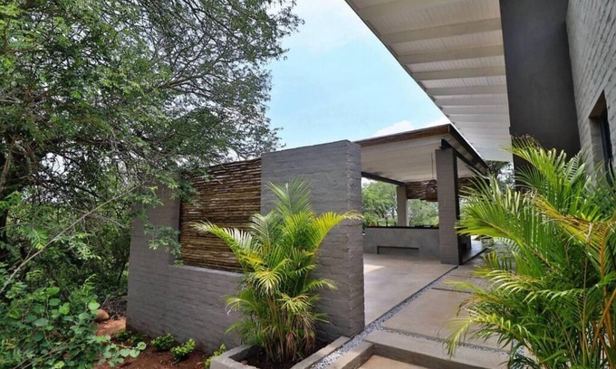 Marloth Park Villa | Modern Luxury Villa with the perfect view