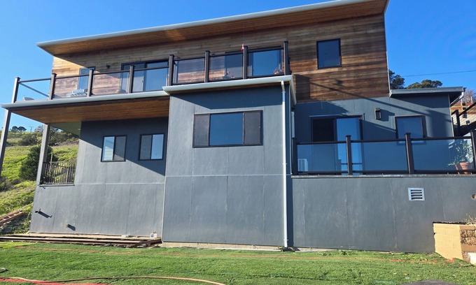 San Anselmo Casa | Modern Marin County Retreat 5BR, 4.5BA Sleeps 10 Mt. Tam Views Near SF