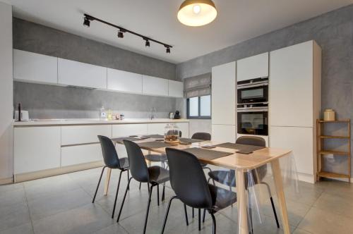 Marsaxlokk Apartamento | Modern Marsaxlokk Apartment