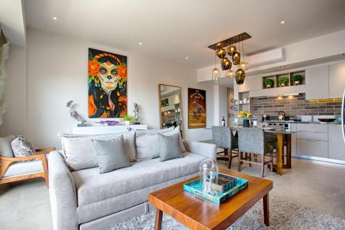 Emiliano Zapata Casa | Modern Mexican Condo with View, POOLS and GYM