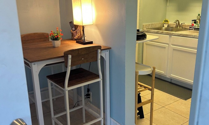 West Little River Apartamento | Modern Miami Oasis Near Downtown, Port, Wynwood, Design District & Airport!