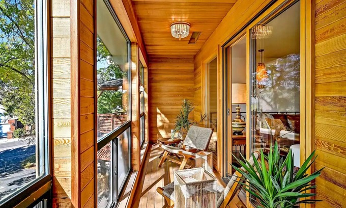 East End Casa | Modern mid century vibe in the foothills
