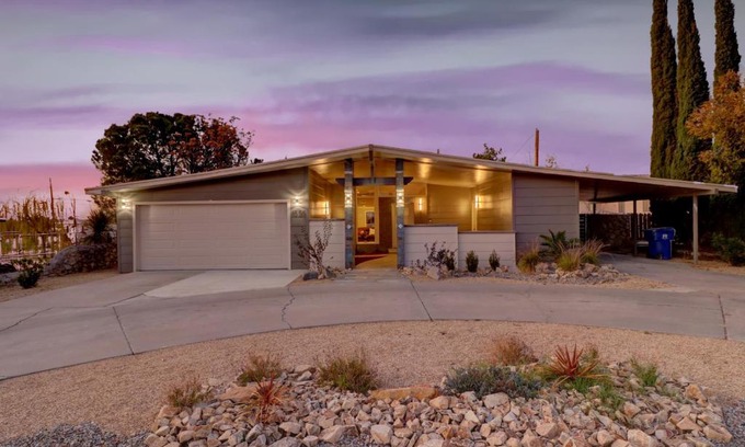 Mesilla Park Casa | Modern Mini Golf Oasis