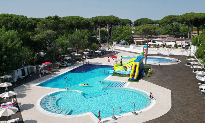 Lido Adriano Casa | Modern mobile home in Marina 3 campings included, 3 bedrooms, 2 bathrooms, beach