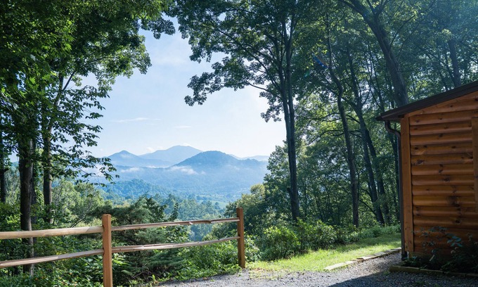 Waynesville Cabina | Modern Mountain Cabin: Spectacular Views @3100 ft.