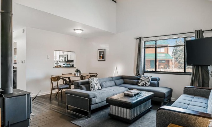 Pagosa Springs Hotel | Modern Mountain Getaway & Pagosa Peaks Outlook