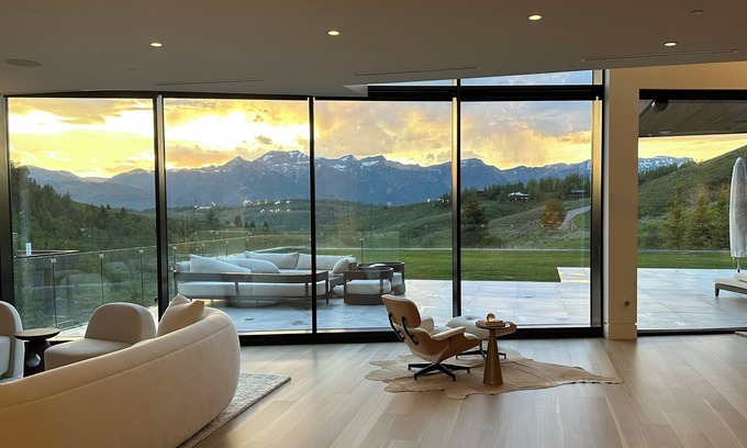 Jackson Hole Casa | Modern Mountain Masterpiece with Stunning Views Close to town - Lap Pool and Gym