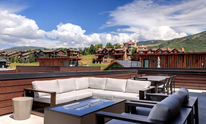 Steamboat Springs Casa | Modern Mountain Escape- Chic Condo Near Steamboat Resort