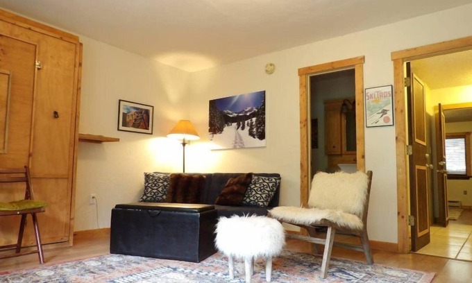 Taos Ski Valley Condominio | Modern Mountain Hideaway