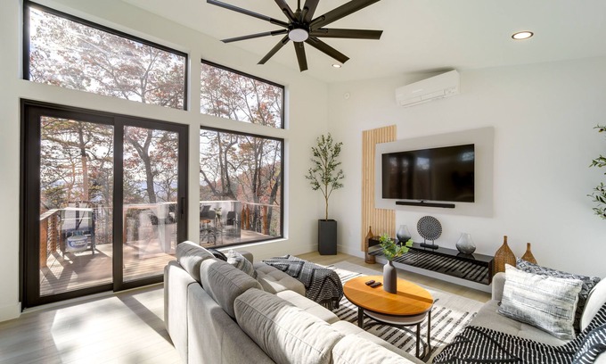 Pisgah Forest Casa | Modern Mountain-View Sanctuary in Pisgah Forest