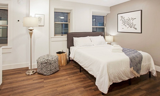 Hanover Place Apartamento | Modern MW Studio with Gym by Zencity