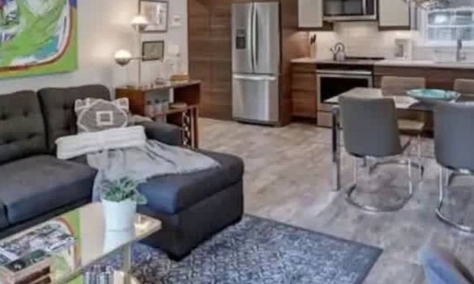 Charlotte Condominio | 510 Queens 103: Spacious 1BR in Myers Park