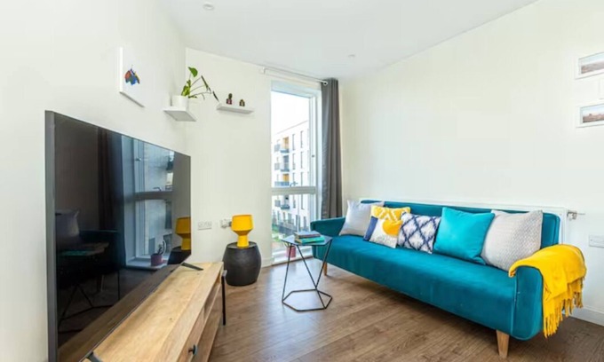 Coldharbour Apartamento | Modern New 2BR flat w/Balcony in peaceful Brixton