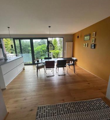 Eller Apartamento | Modern oasis of peace with garden, top public transport