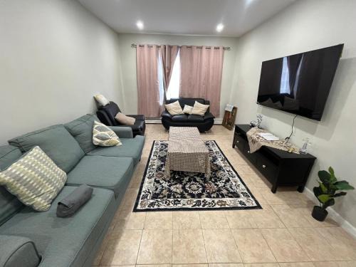 Bayonne Apartamento | Modern Oasis