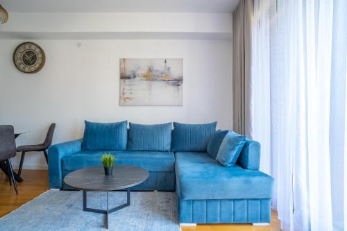 Tomicici Apartamento | Modern One-Bedroom Apartment - 5 min to Porto Montenegro