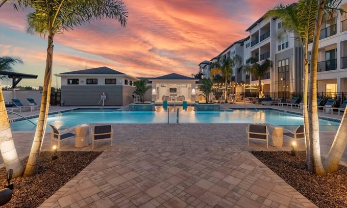 Florida Central Atlantic Coast Apartamento | Modern Orlando Retreat Near MCO in Gated Community + Resort Amenities & Parking
