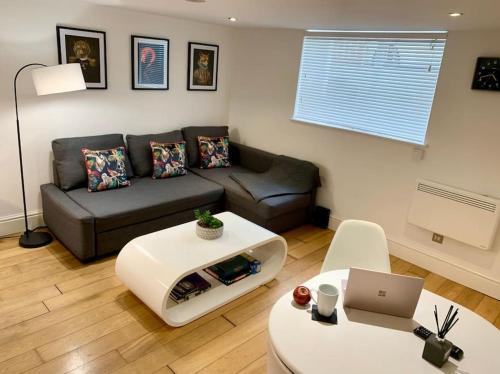 Reading Apartamento | Modern, period property with Parking - Located near Uni, Hospital & Town Centre