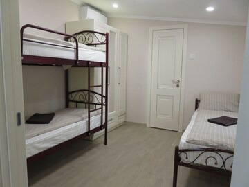 Uman Casa | Modern private room in a new villa, Uman-sofiivski in Uman'