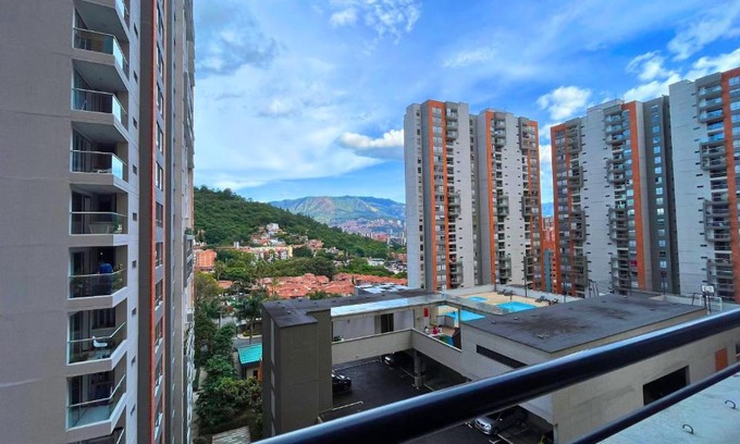 Robledo Apartamento | Modern quiet place near everything you need