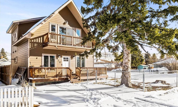 Red Lodge Cabina | Modern Red Lodge Cabin - Walk to Broadway Ave