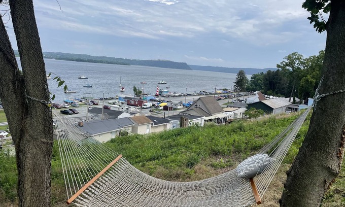 Wrightsville Cabaña | Modern River Cottage with Amazing River and Marina Views