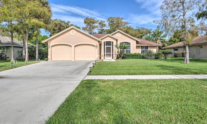 Royal Palm Beach Casa | Modern Royal Palm Beach Home 14 Mi to Beaches