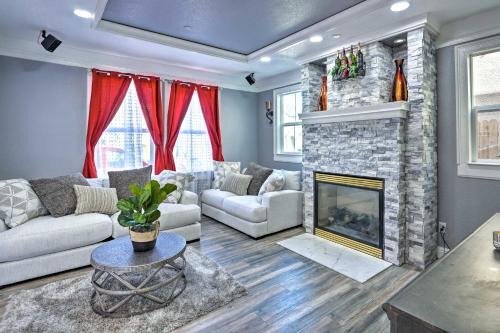 Southwestern Sacramento Casa | Modern Sacramento House about 12 Mi to Downtown!