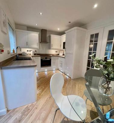 Sprowston Casa | Modern + Secluded 3 bed, 10 mins into city centre