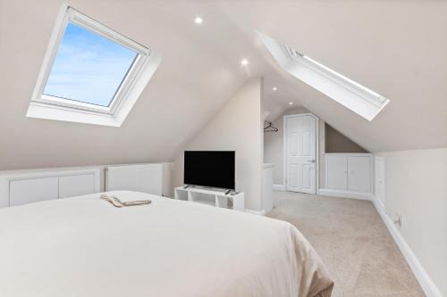 Epsom Apartamento | Modern Serenity in Langley Vale