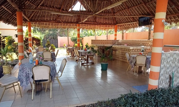 Ukunda Hotel | MODERN SOUTH HOTEL