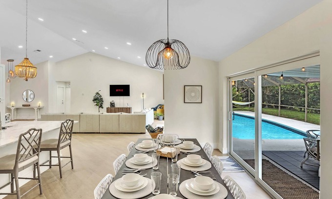 Boynton Beach Casa | Modern, Spacious 4-Bedroom With Private Pool