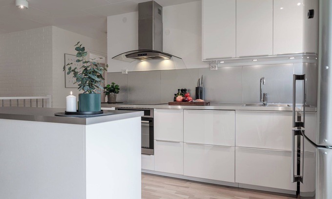 Lulea Casa | Modern Spacious 4BR Town House, Sauna, 7 Beds