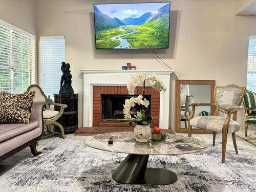 Moreno Valley Casa | Modern & Spacious Family and Friend 4B3B House