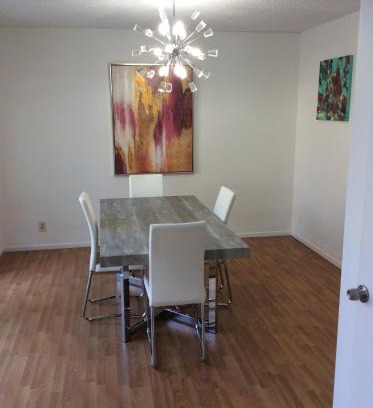 Valley Glen Casa | Modern spacious home close to Universal studio & Hollywood for 11