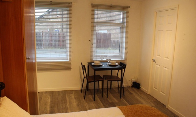 Chatham Casa | Modern studio apartment with parking