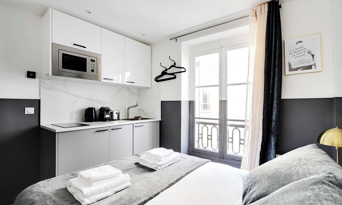 18th Arrondissement Apartamento | Modern Studio for 2P With A/C - Near Montmartre