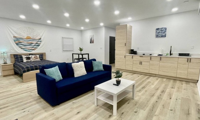 Greensboro Casa | Modern Studio Near PTI Airport