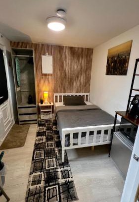 Tilbury Casa | Modern studio suite