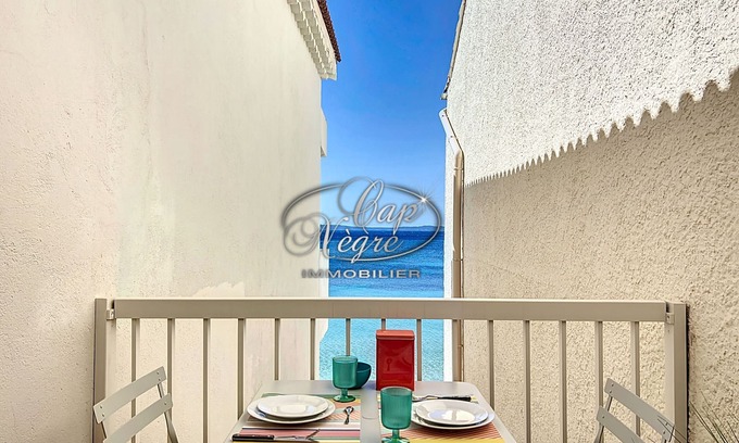 Cavaliere Beach Apartamento | Modern studio with sea view and direct access to Cavalière Beach