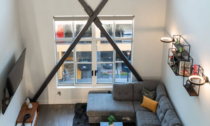 The Villas Apartamento | Modern style Santana Row loft
