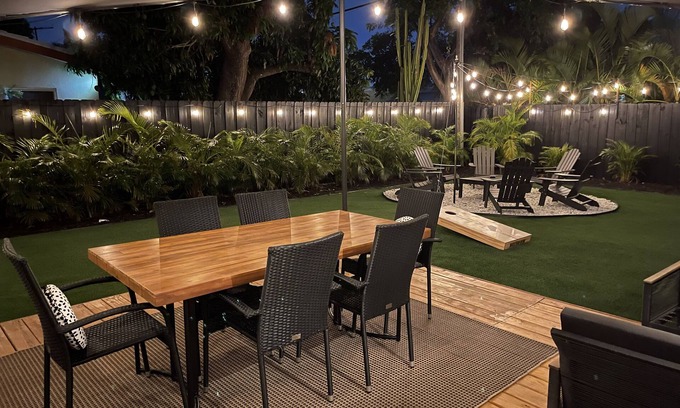 Central Business District Casa | !! Modern & Stylish Fort Lauderdale Getaway !!