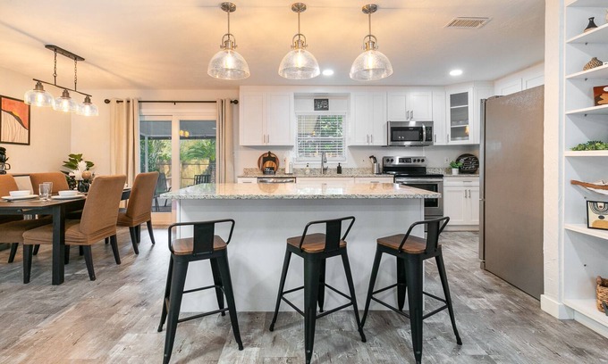 Gainesville Casa | Modern & Tasteful Pool Home Close to Devil's Millhopper Geological State Park