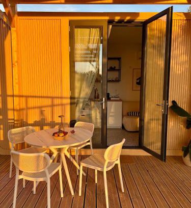 Estombar Otro | Modern Tiny House with Big Comfort